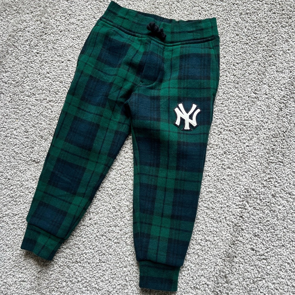 Polo Ralph Lauren Yankees Plaid Pant - Size 3T - Unisex.